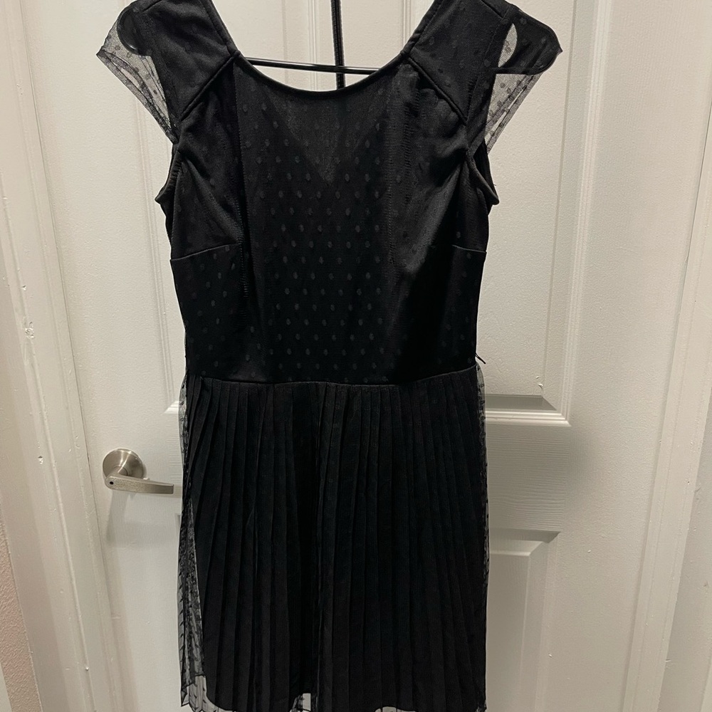 🛑 Sequin Hearts Black Dress with Mesh Cap Sleeves and a Subtle Polka Dot Texture